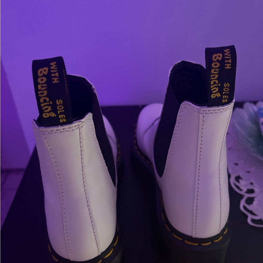 White Platform Chelsea Boots - Picture 5 of 8